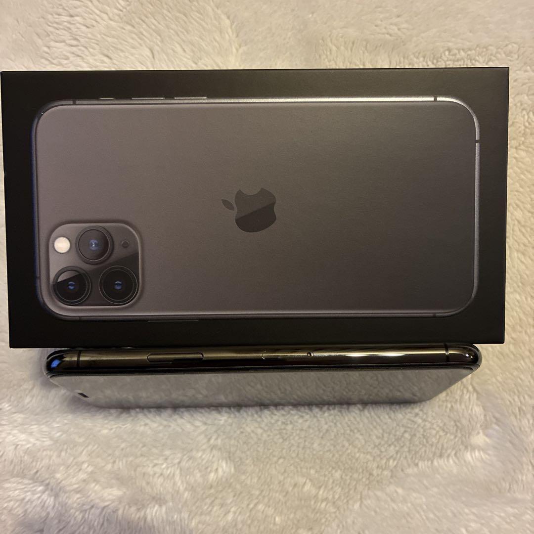 Apple iPhone 11 Pro 64GB スペースグレー　SIMフリー