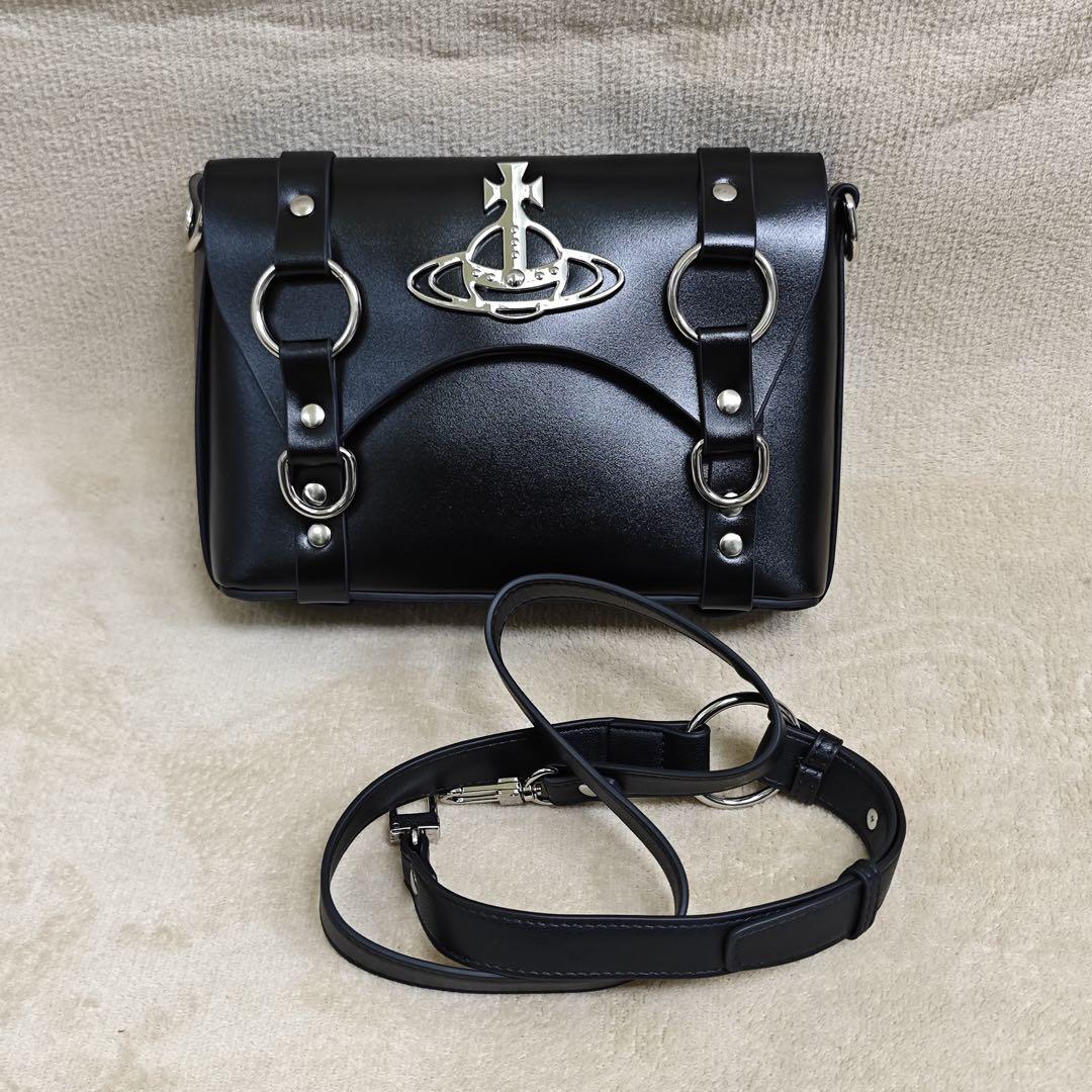 ヴィヴィアンウエストウッド BETTY ブラックショルダーバッグ