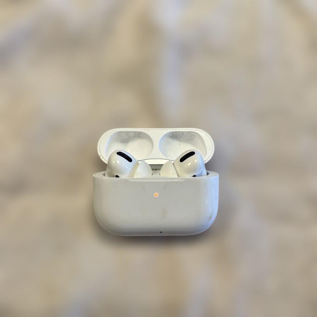 Apple純正　AirPods Pro 本体 （第一世代） 純正】AirPods Pro 第一世代 本体+充電ケース+イヤーチップ