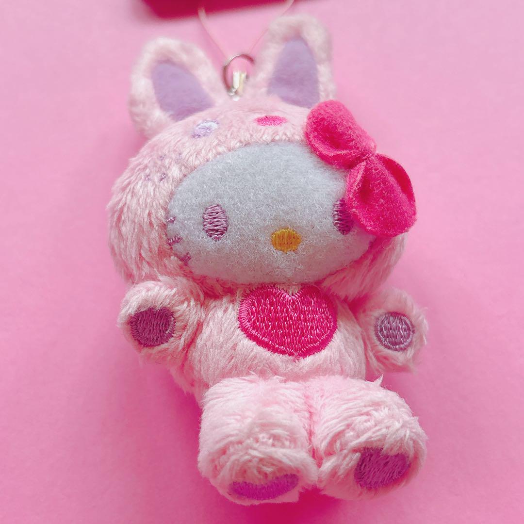 キティちゃん 限定ストラップ いちごみるく風呂 - メルカリ
