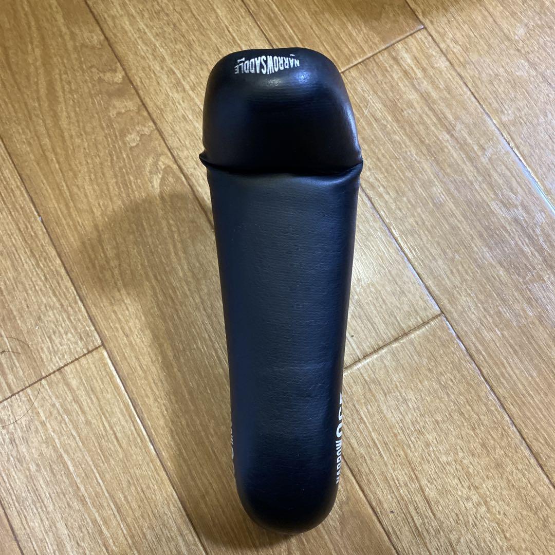 OCF ナローサドル 黒 跳ね上げ加工　ランバイク　サドル