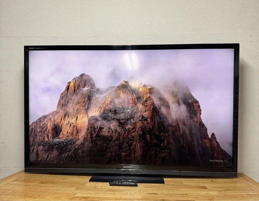 ocさん直接受渡専用SHARP高画質クアトロン70型液晶テレビ　Wチューナー