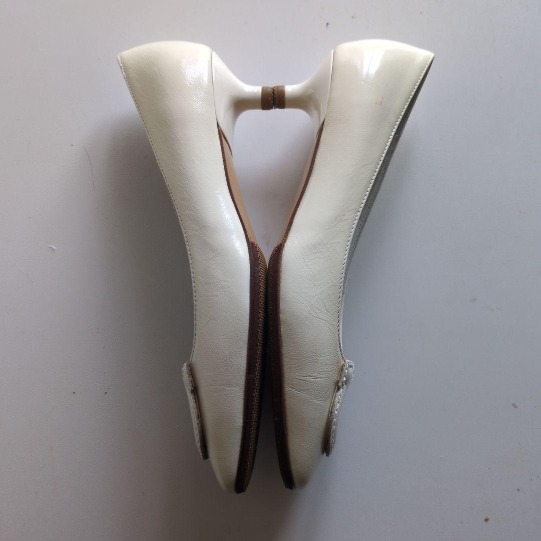 未使用品☆Salvatore Ferragamo ホワイトフラットシューズ