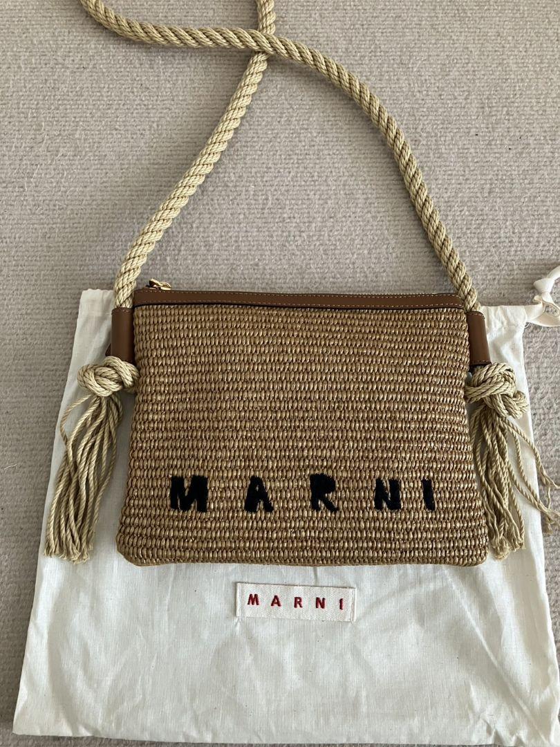 美品✨MARNI✨マルニ ラフィア ロゴ ロープ タッセル かご