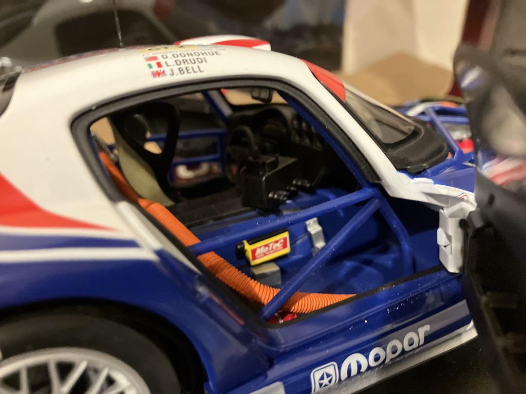 1/18 オートアート ダッジワイパー GTS-R
