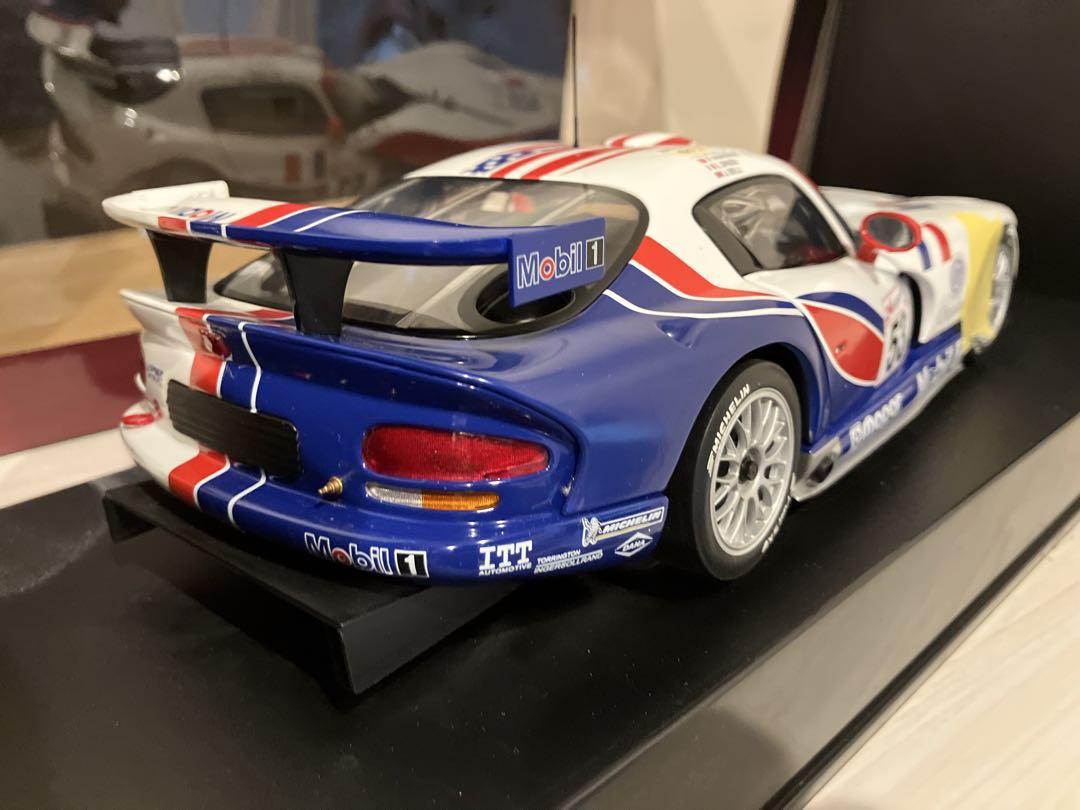 1/18 オートアート ダッジワイパー GTS-R