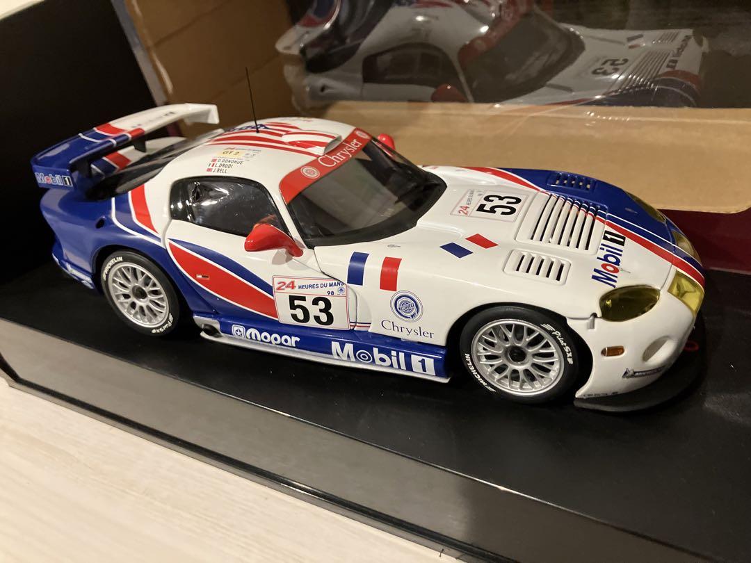 1/18 オートアート ダッジワイパー GTS-R