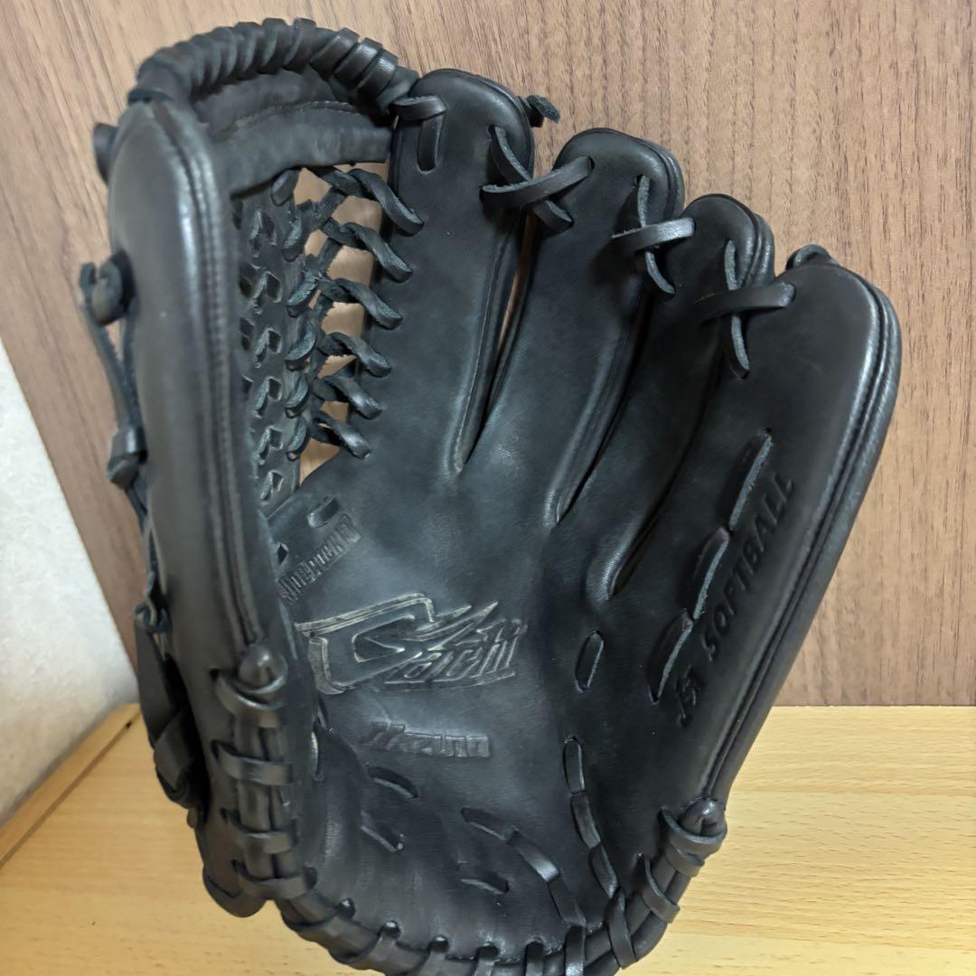 ミズノ GACHI ソフトボールグローブ 右投げ用 黒色 - メルカリ