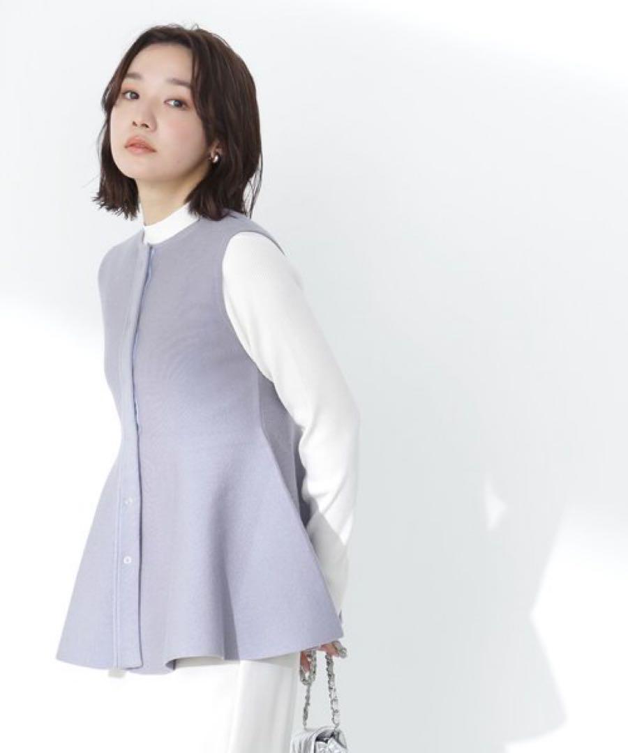 【美品】ナチュラルビューティーベーシックニット ペプラムジレアンサンブル