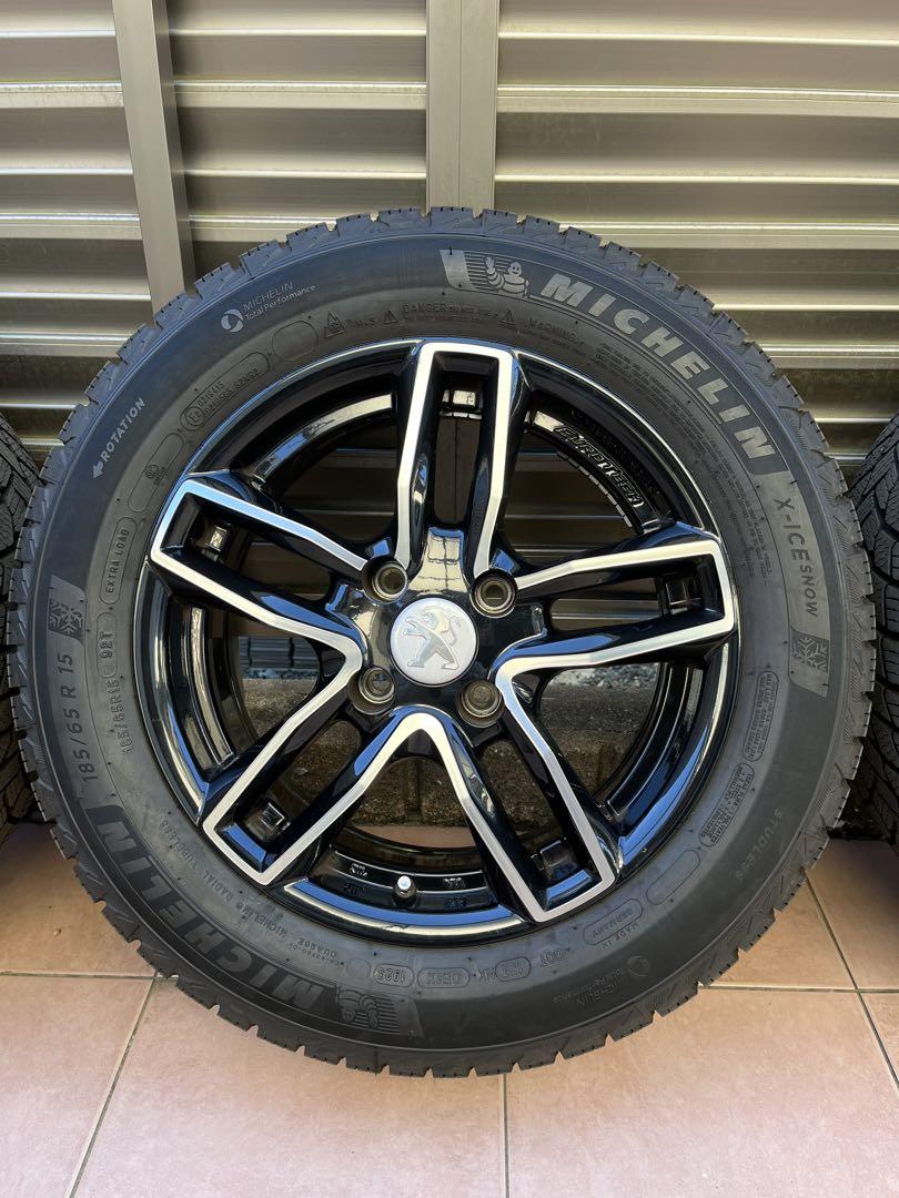 スタッドレスタイヤホイール4本セット　プジョー208 185/65R15