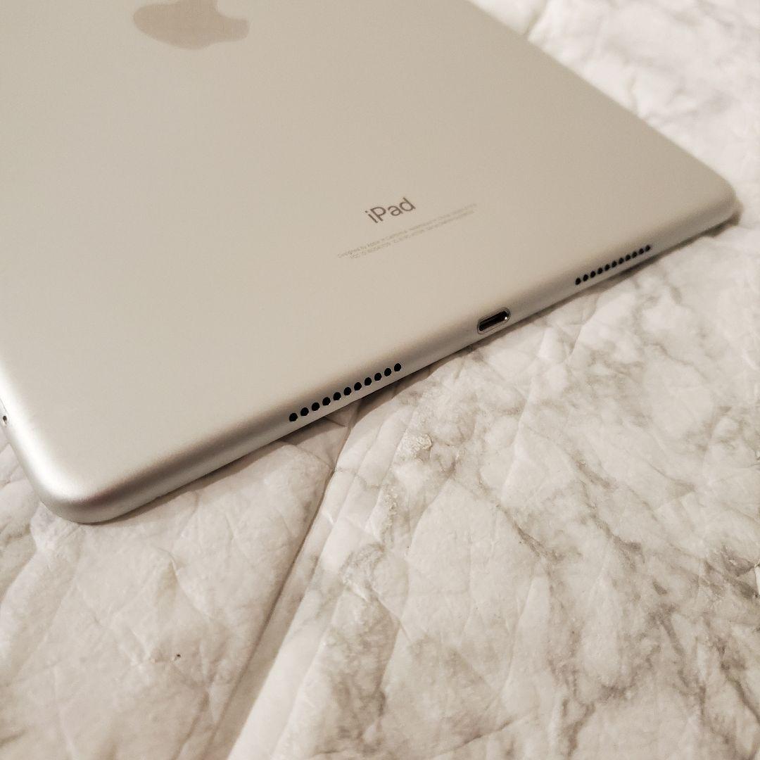 138 iPad pro 10.5 256GB SIMフリー シルバー