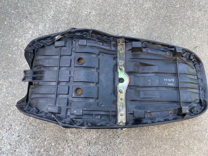 しじみ様専用 バリオス2 純正シート | thelofttown.com