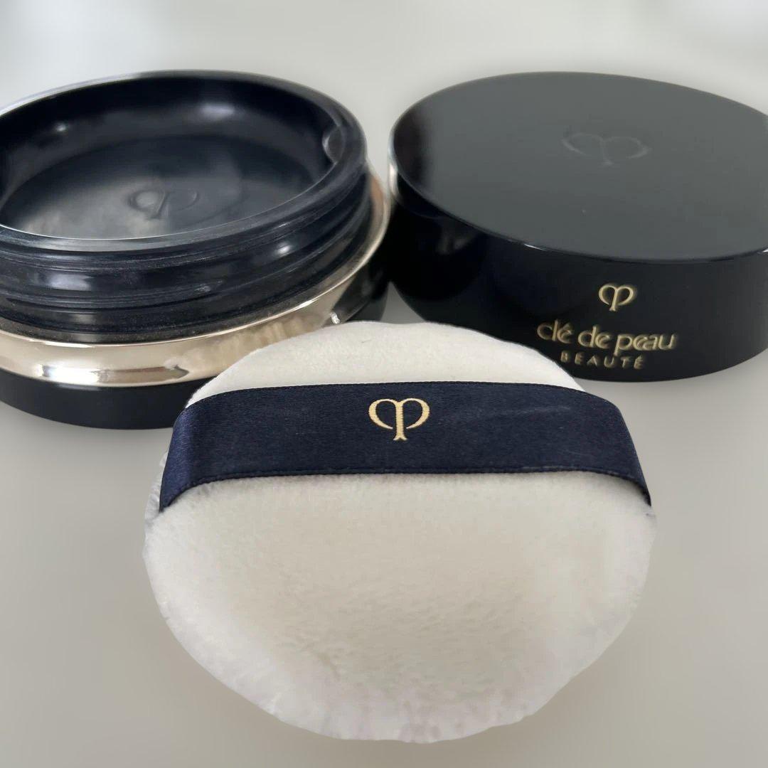 clé de peau フェイスパウダー 透明感
