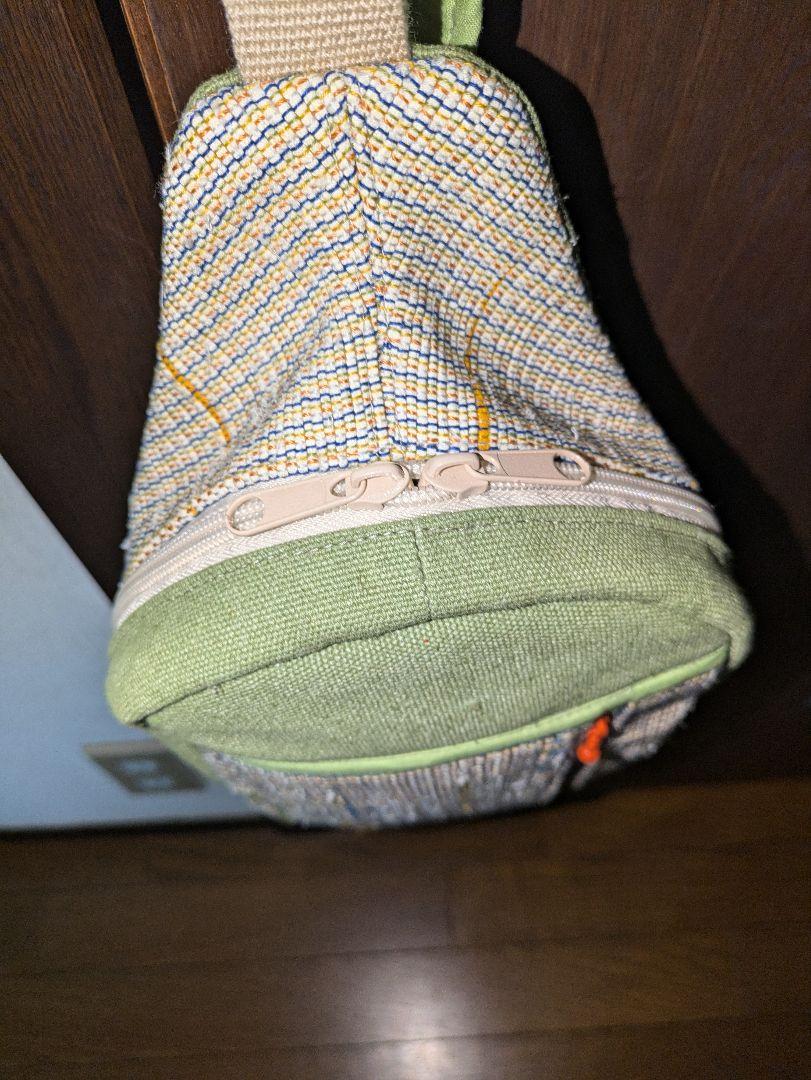 裂き織りのボディバッグ