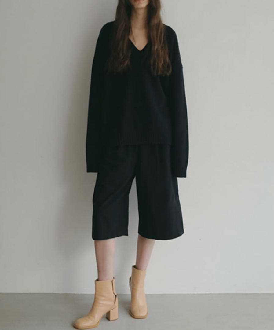 ウールカルゼタックショートパンツ ネイビーM ウールカルゼタックショートパンツ ネイビーM