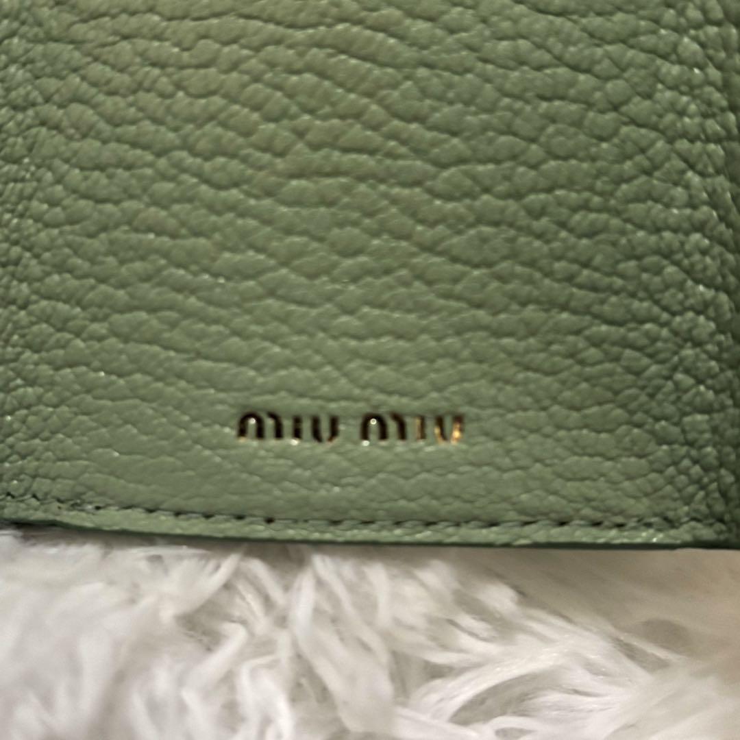 miumiu ミニウォレット 未使用 miumiu ミュウミュウ 三つ折り ミニウォレット ミニ財布