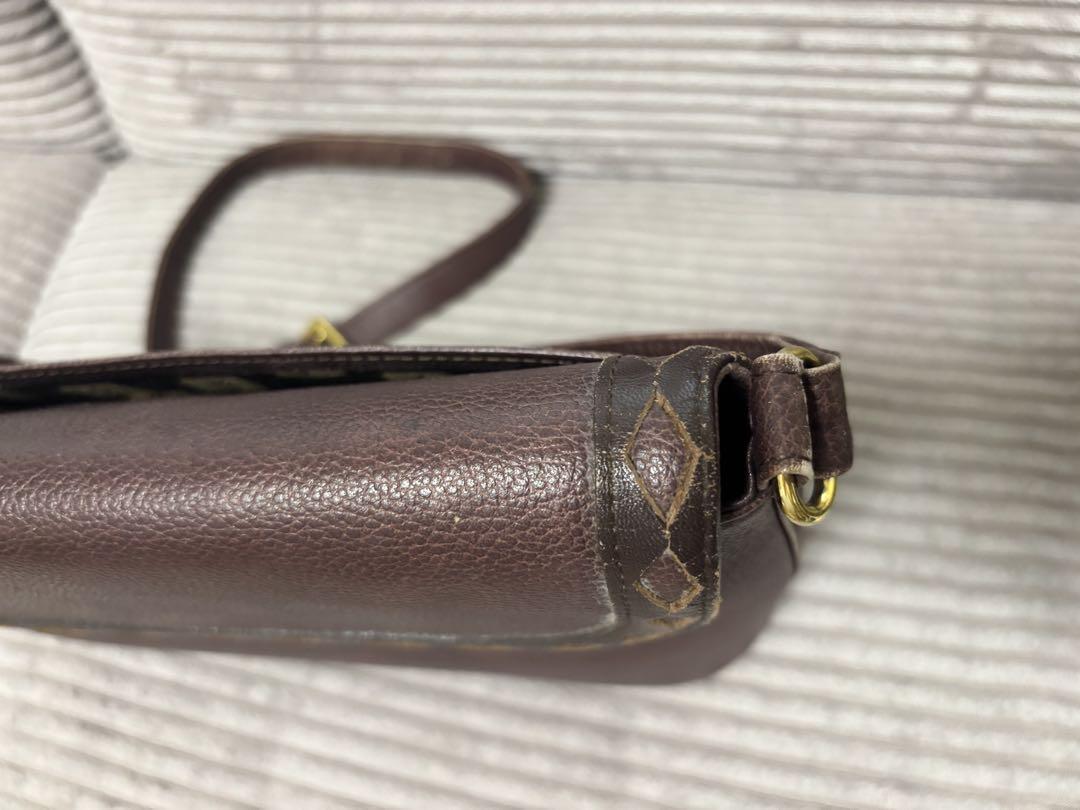 Yves Saint Laurent ショルダーバッグ　ビンテージ