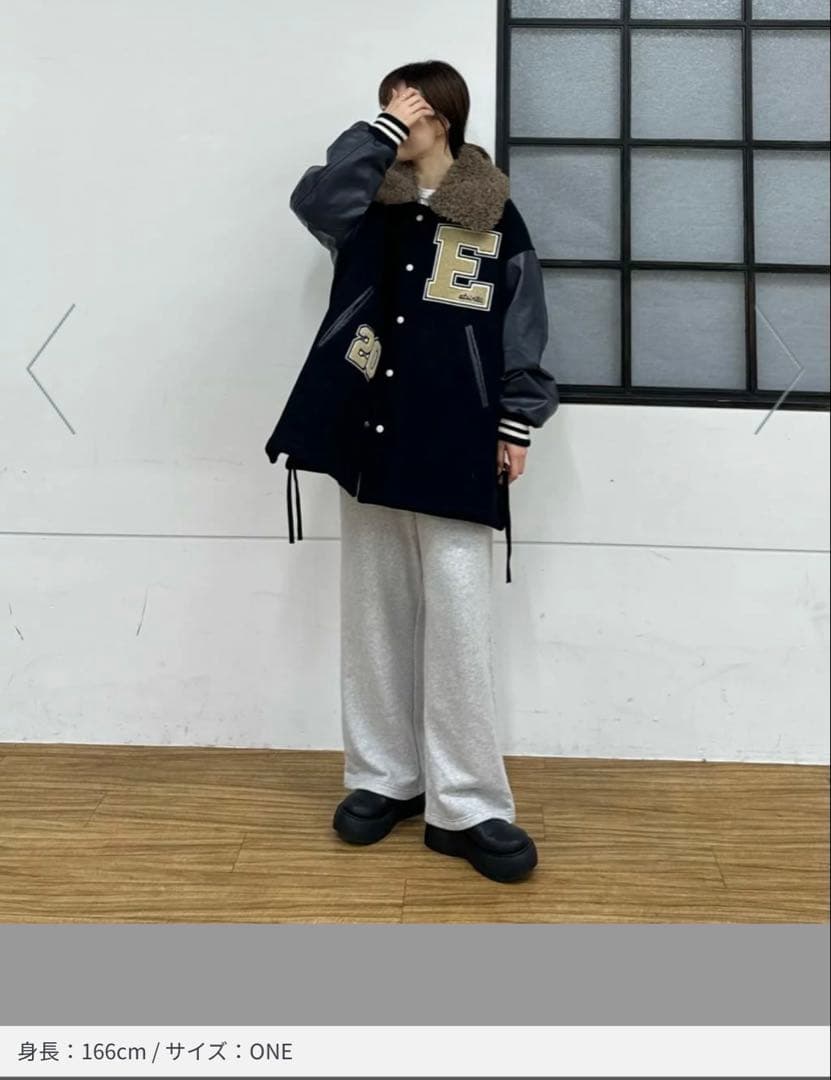 エシンタ スタジャンオーバーコート エシンタ スタジャンオーバーコート