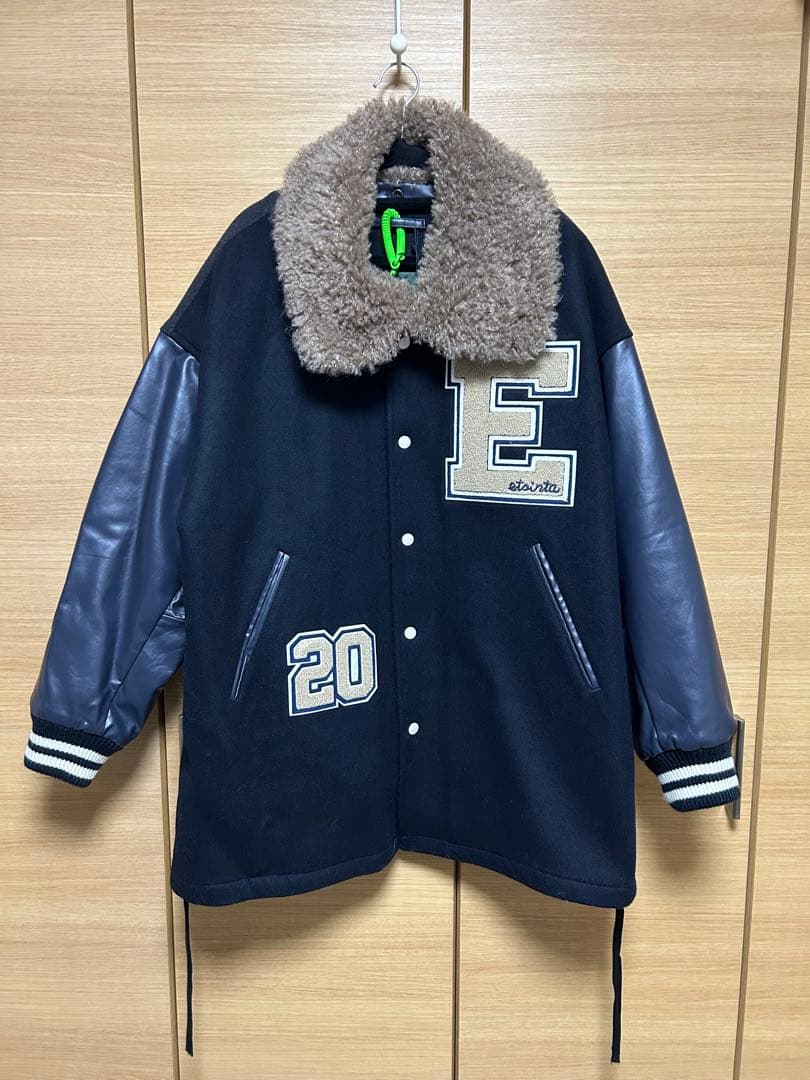 エシンタ スタジャンオーバーコート エシンタ スタジャンオーバーコート