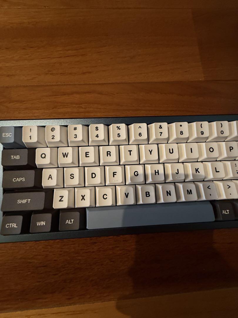 EPOMAKER MS68 メカニカルキーボード
