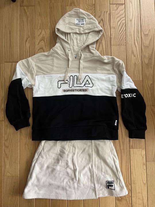 Lovetoxic FILA セットアップ S(140) - メルカリ Lovetoxic FILA セットアップ S(140) - メルカリ