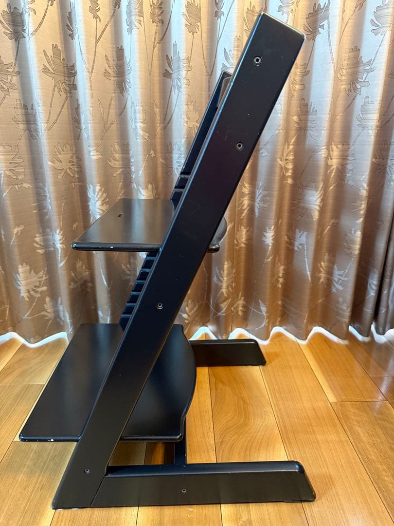 ストッケ　トリップトラップ　黒　ブラック