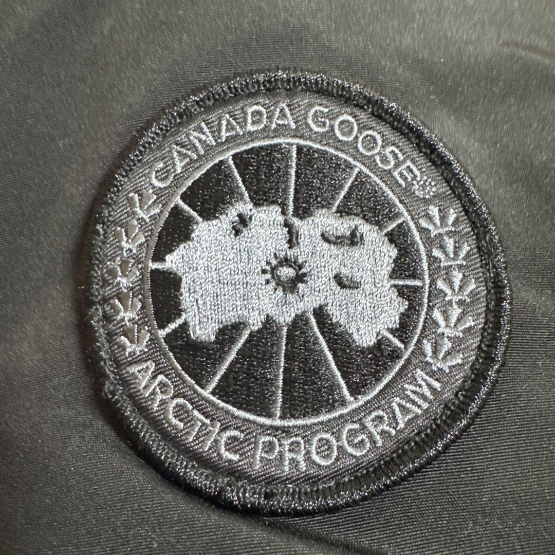 激レア　極美品黒ワッペンCanada Goose 　 ダウンジャケット