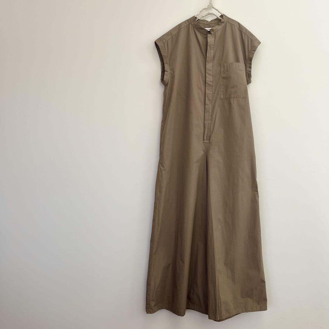 期間限定のお買い得商品 美品☆ATON☆COTTON LAWN FLARED JUMPSUITベージュ サロペット・オーバーオール・オールインワン
