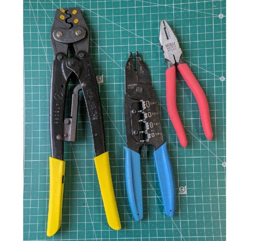■新品　第二種電気工事士　13候補問題×1周＋α　参考書＆ケーブルフルセット