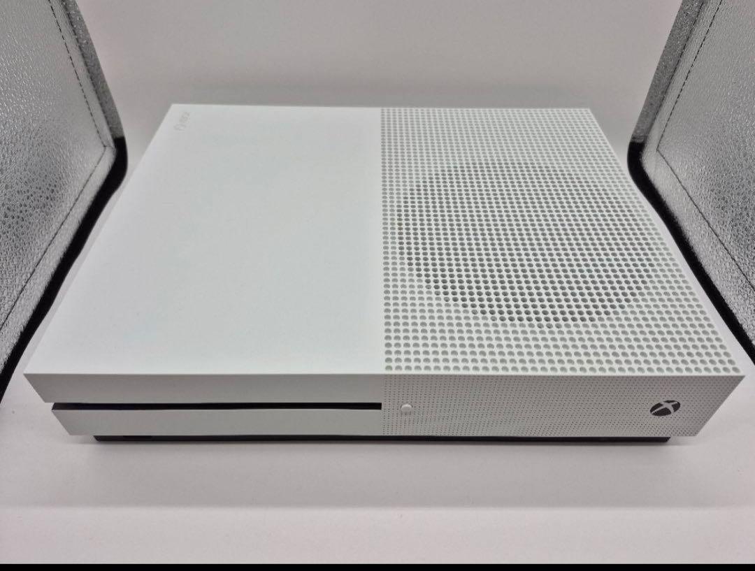 げ Xbox One S 1TB 本体 ホワイト コントローラーMicrosoft