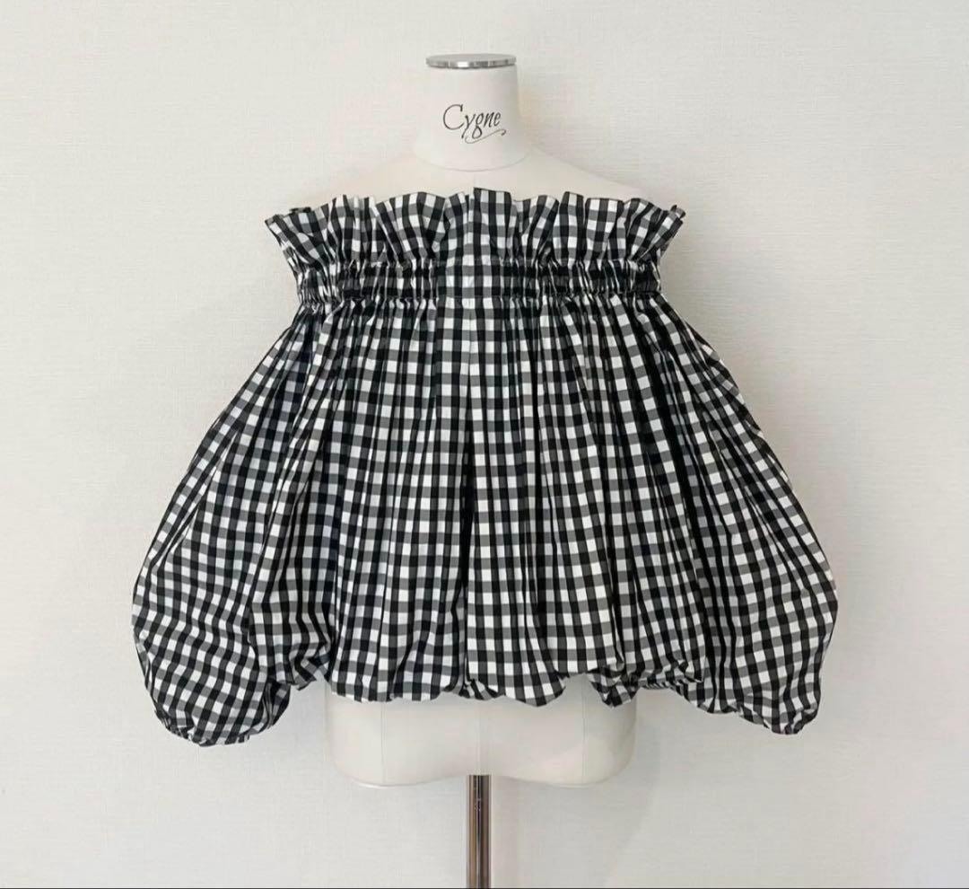 cygne フリルギャザーオフショルブラウス SIZE