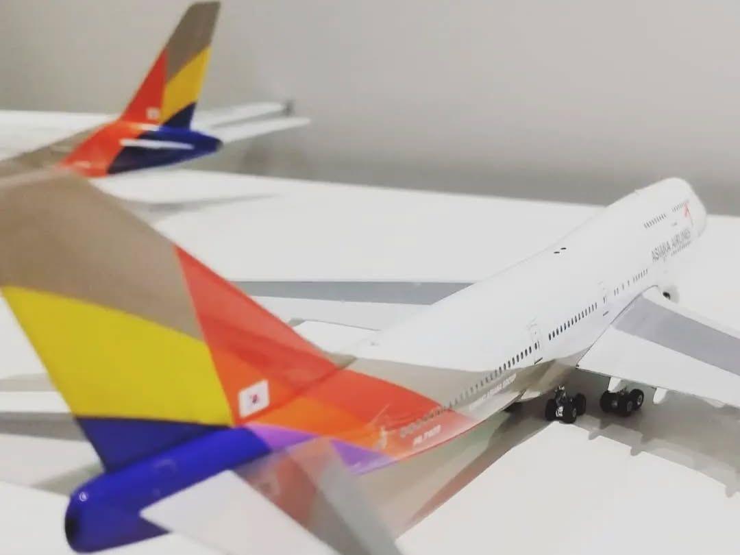 ASIAN AIRLINES 747モデル 1/4 00