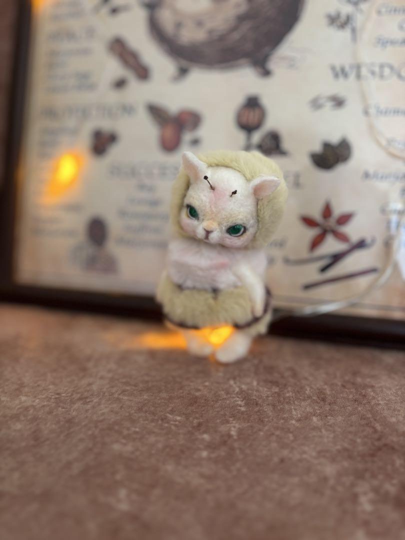 アートドール　はち幻獣　羊毛フェルト