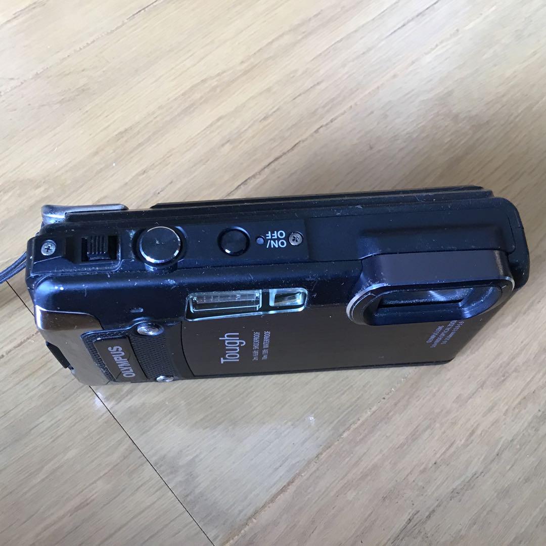 コバーン　Olympus Tough デジタルカメラ