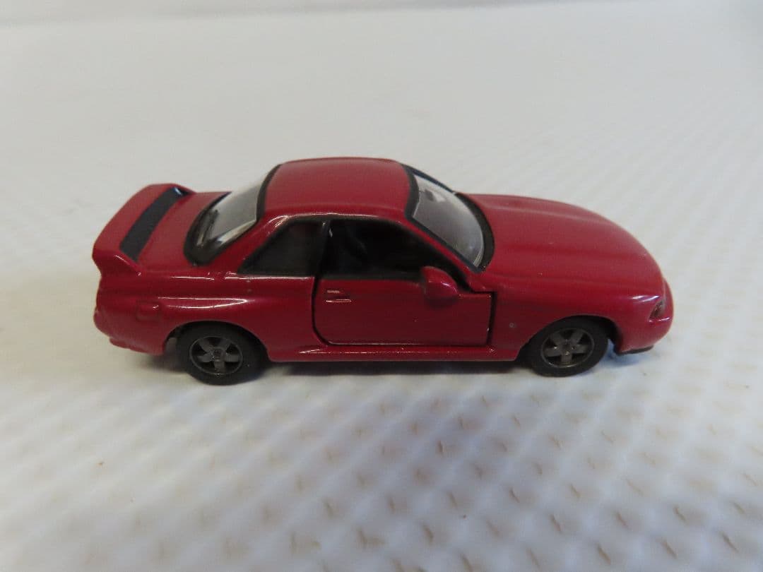 トミカ Nissan Skyline GT-R 5台セット