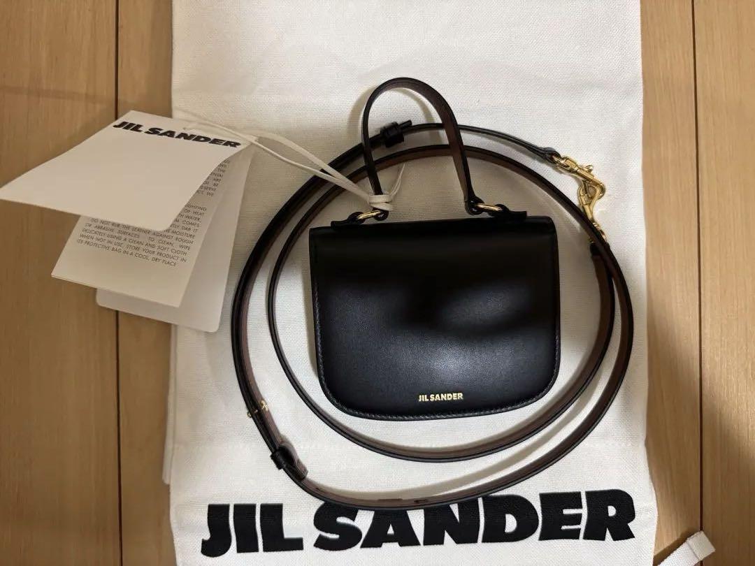 ファッションなデザイン JIL SANDER 2024-25 ブラックレザーショルダーバッグ - メルカリ バッグ