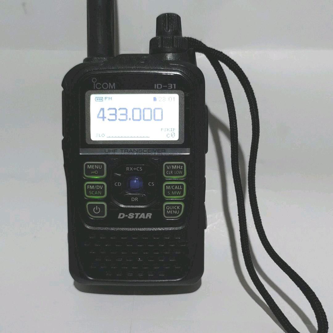 ICOM ID-31 トランシーバー D-STAR対応 430Mhz iCOM ID-31 ☆D-STAR 430MHzハンディトランシーバー