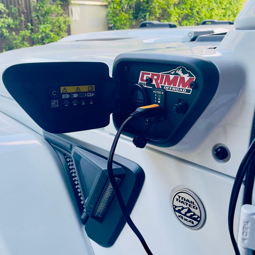 ラングラーJL 4xeポート×Grimm offrode ×CTEK充電ポート