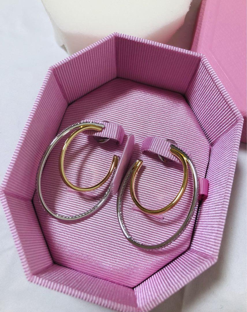 スワロフスキー Swarovski Hyperbola フープピアス 中