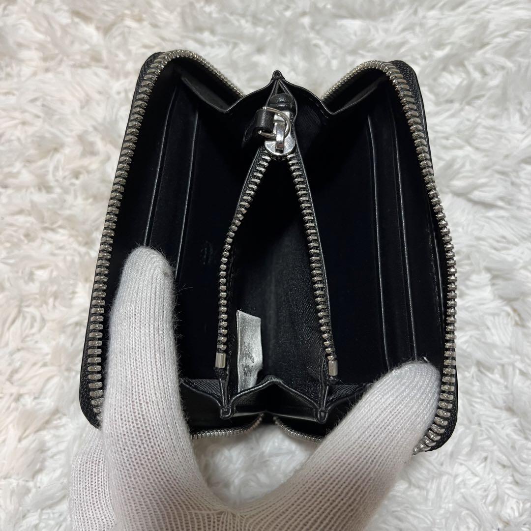 美品　MCM ラウンドジップ　財布　コンパクト　黒