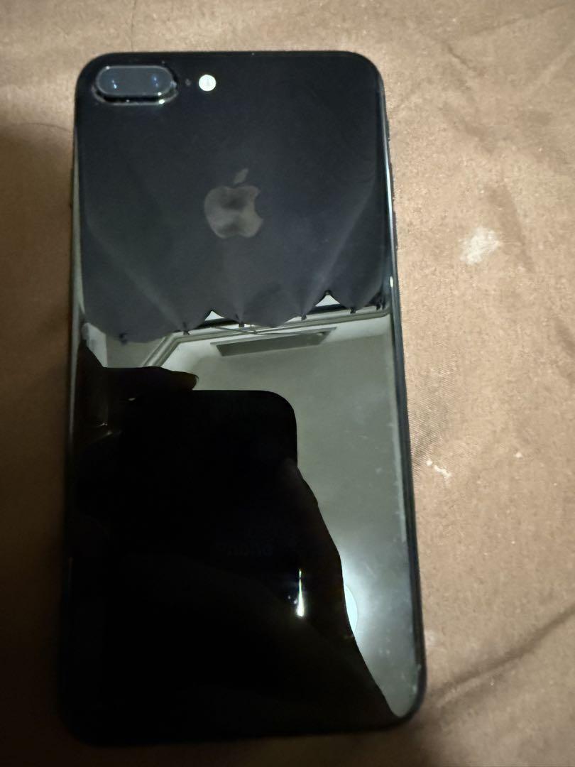 iPhone 7 Plus ジェットブラックSiMフリー 128GB ジャンク品