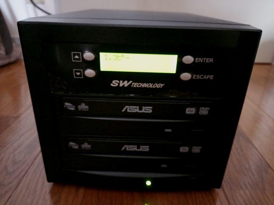 SW TECHNOLOGY DVDデュプリケーター 1:1　動作品？ジャンク？