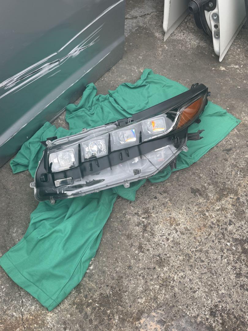 2017-2021 Toyota Prius PrimeHead light 左