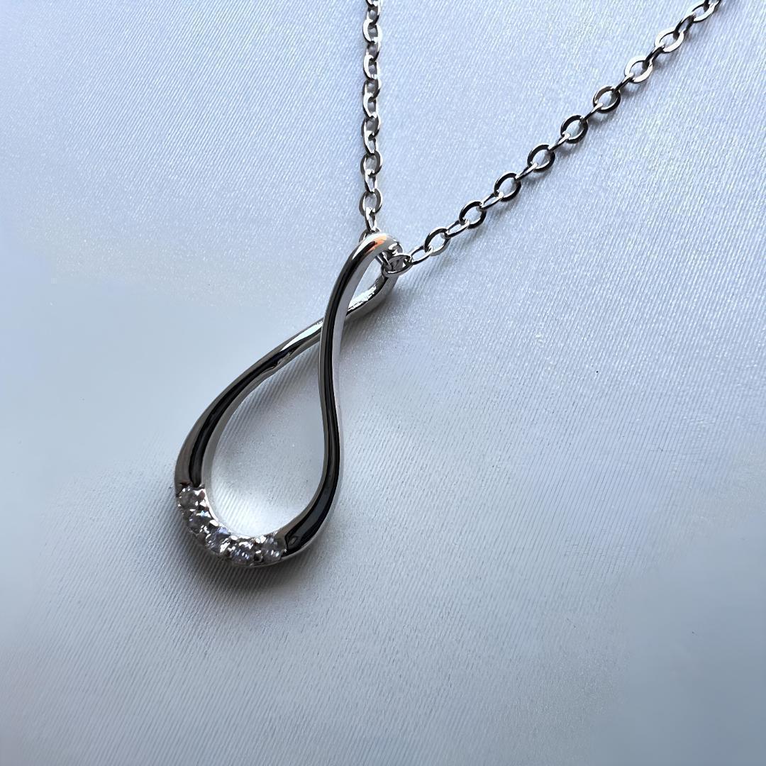大人女性の n435e【K18WG✧】フープネックレス シルバー シンプル 使える ギフト アクセサリー