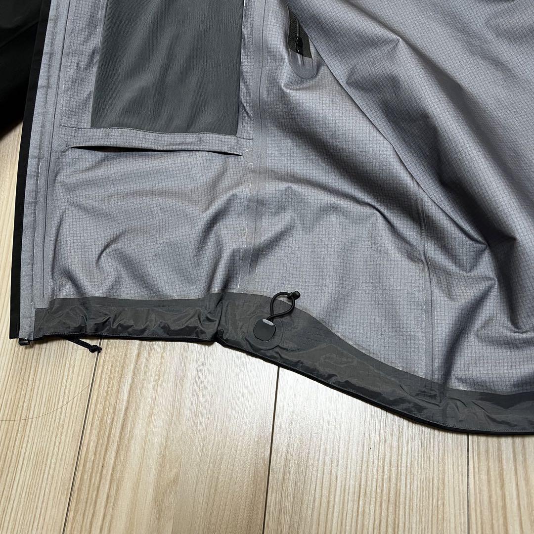 【Arcteryx】Alpha SV JACKET made in CANADA