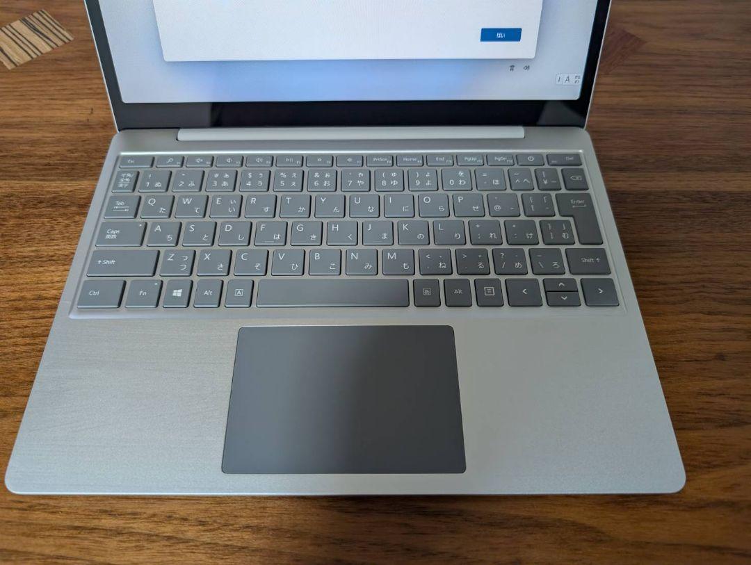 Microsoft Surface Laptop Go　プラチナ