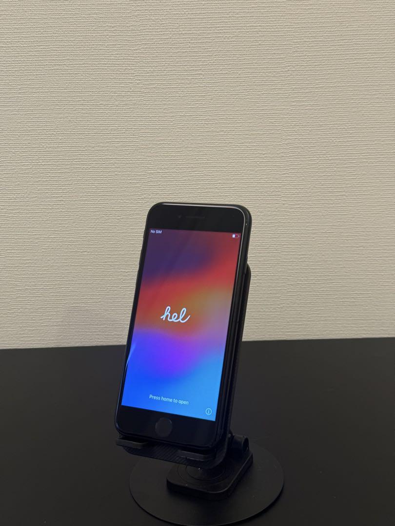 美品 iPhone SE 3 2022 第三世代 64GB SIMフリー