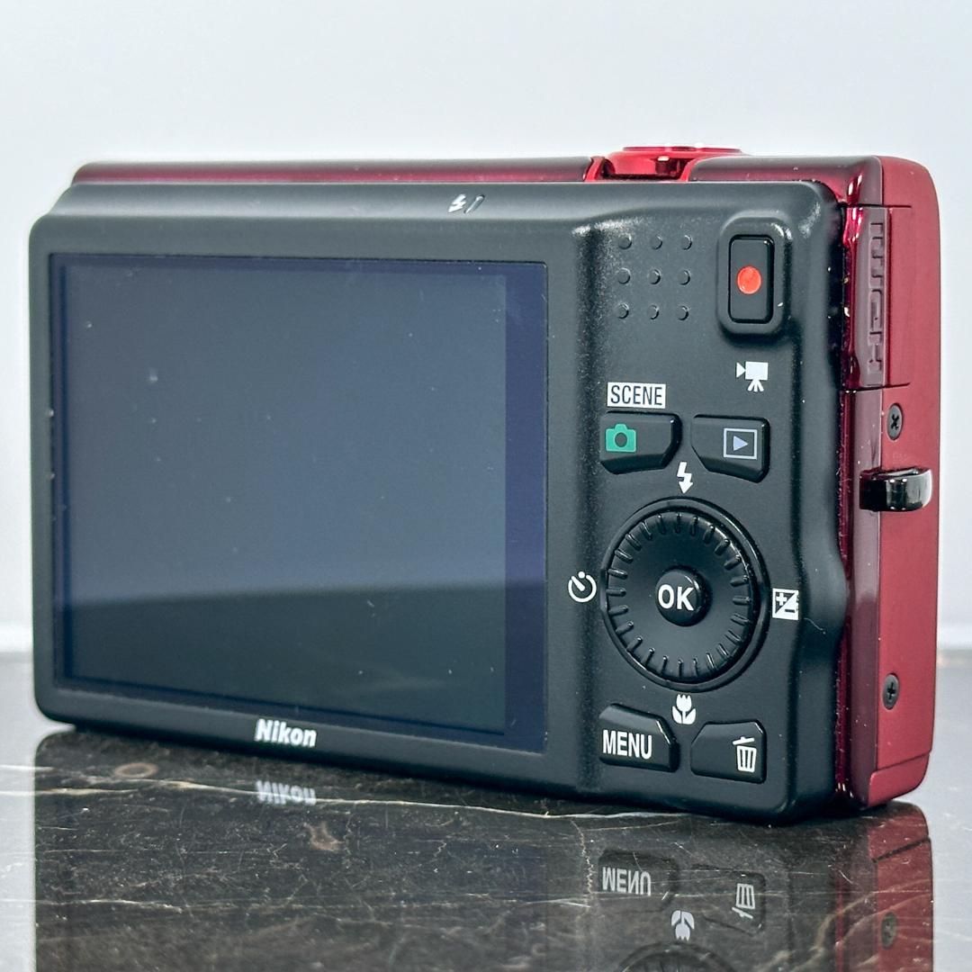 【美品】Nikon COOLPIX S6200 レッド