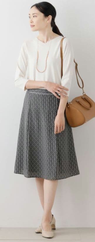 値下げ！新品NEWYORKER ダイヤラインプリントタックフレアスカート XL