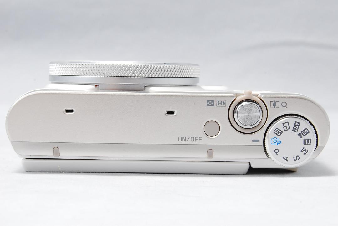 CASIO HIGH SPEED EXILIM EX-ZR4000 ホワイト（Casio Expands